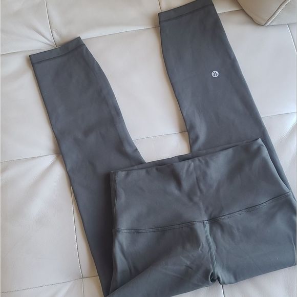 lululemon athletica Pants - Nwot olive green high rise cropped tights